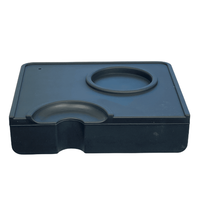 Tampermåtte i sort med kant Kristians Kaffe